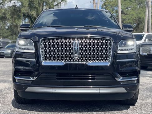 Used 2019 Lincoln Navigator L Select AWD/4WD image 8