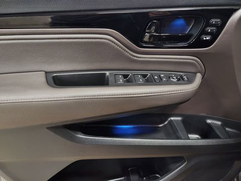 Used 2023 Honda Odyssey Touring image 44