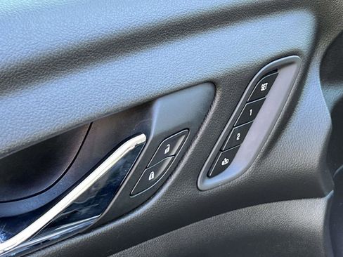 Used 2021 GMC Acadia Denali w/ Denali Ultimate Package image 18