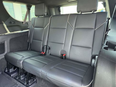 Used 2023 Cadillac Escalade ESV Sport w/ Touring Package AWD/4WD image 10