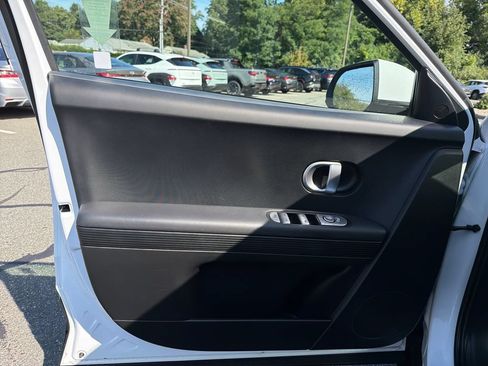 Certified 2023 Hyundai Ioniq 5 SE w/ Cargo Package AWD/4WD image 10