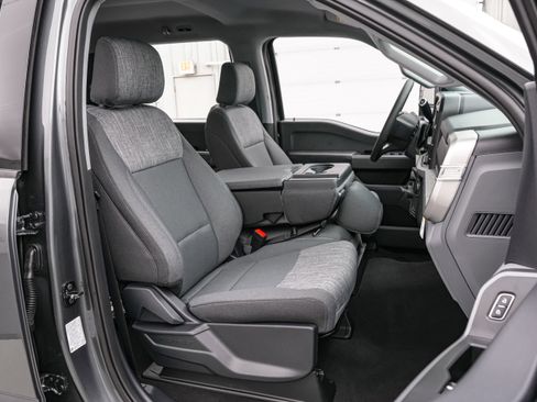 New 2026 Ford F250 XLT w/ Tremor Off-Road Package image 23