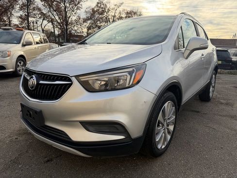 Used 2018 Buick Encore Preferred image 1