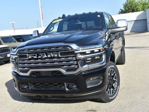 Used 2025 RAM 3500 Limited AWD/4WD image 12