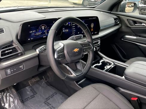 Certified 2025 Chevrolet Traverse LT image 17