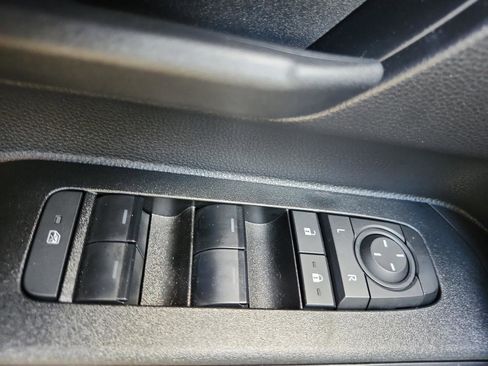 Used 2025 Toyota 4Runner SR5 image 23