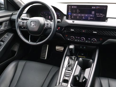Used 2025 Honda Accord Sport image 11