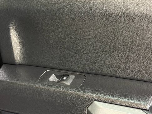 Used 2017 Ford F250 Platinum w/ FX4 Off-Road Package image 37