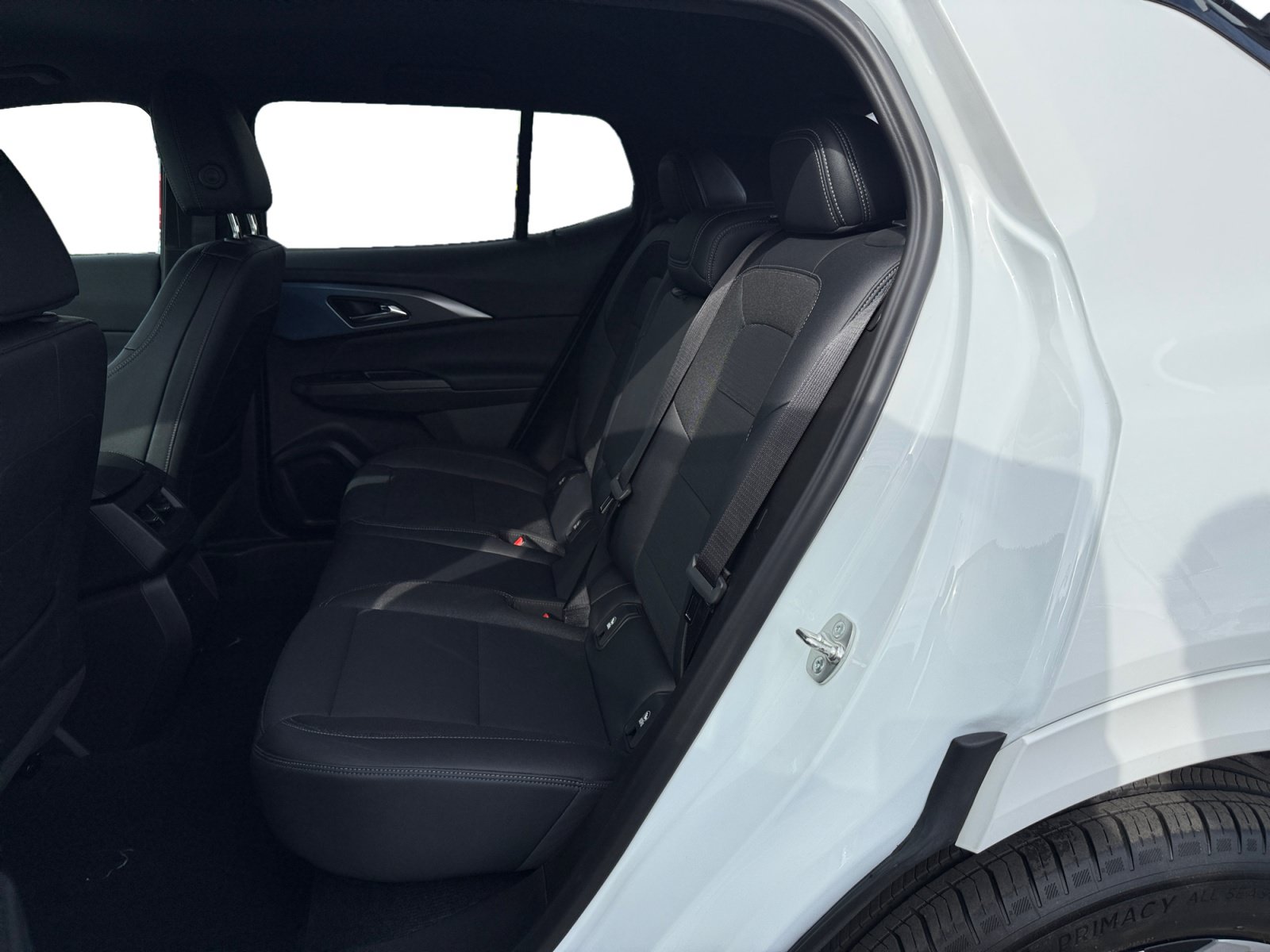Used 2024 Chevrolet Equinox EV LT w/ LPO, Trailering Package AWD/4WD image 10