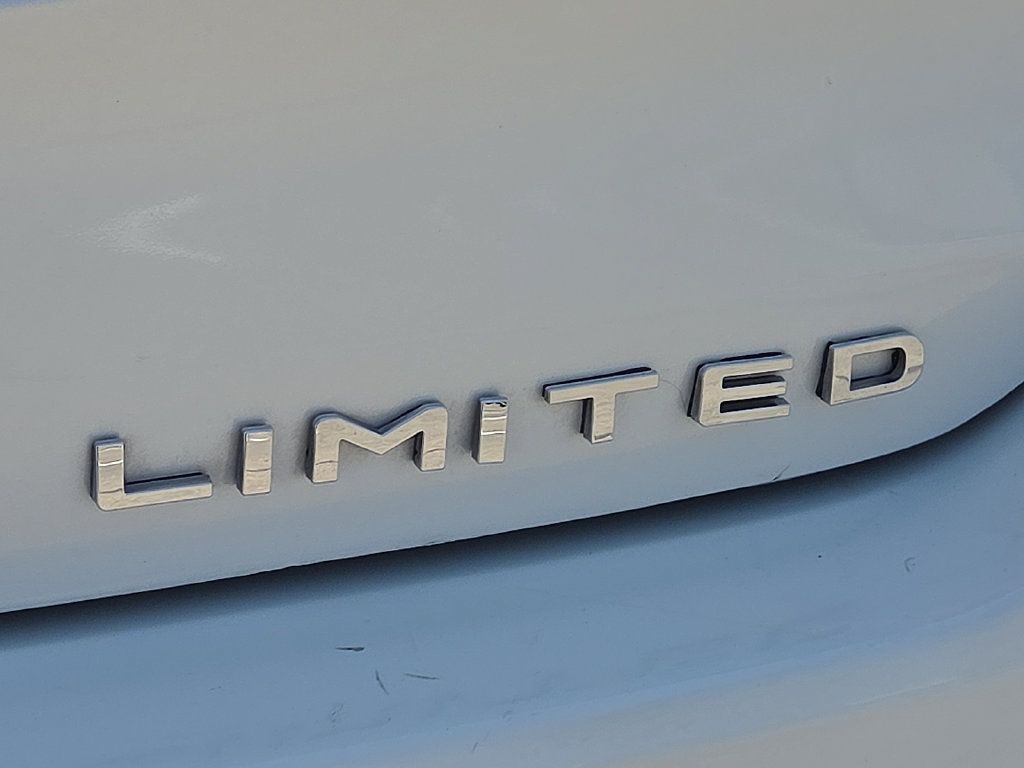 Used 2020 Toyota Highlander Limited AWD/4WD image 12