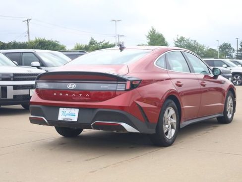 Certified 2025 Hyundai Sonata SE FWD image 4
