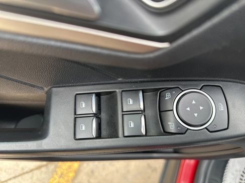 Used 2022 Ford Escape SEL image 11