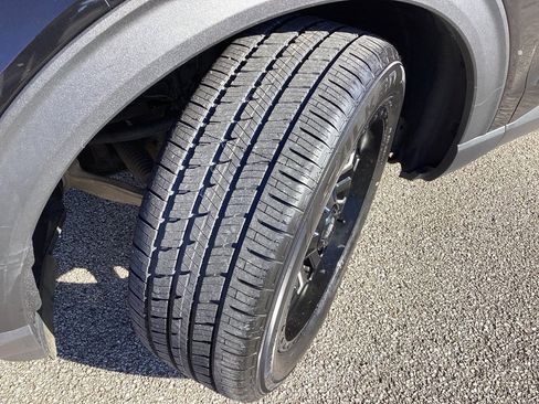 Used 2021 Ford Explorer XLT w/ Equipment Group 202A image 22