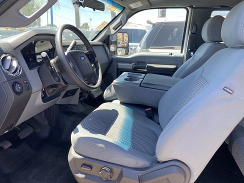 Used 2016 Ford F350 XLT w/ XLT Interior Package RWD image 14