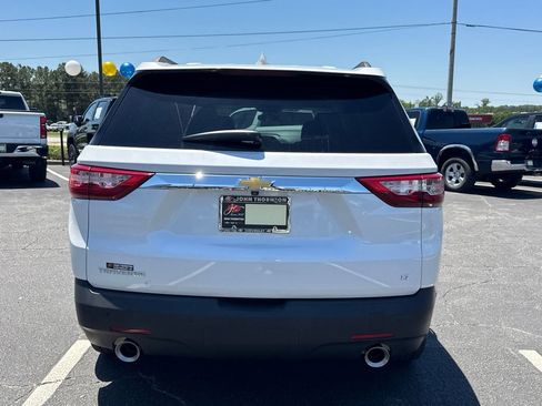 Used 2020 Chevrolet Traverse LT FWD image 7