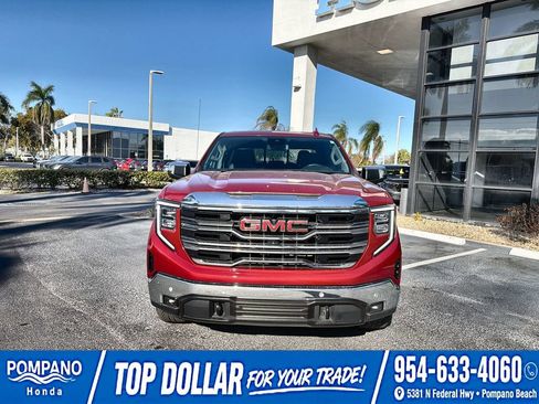 Used 2023 GMC Sierra 1500 SLT w/ SLT Premium Plus Package AWD/4WD image 3