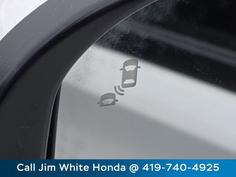 Used 2023 Honda HR-V EX-L image 17