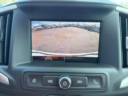 Used 2023 GMC Terrain SLE w/ Driver Convenience Package image 14