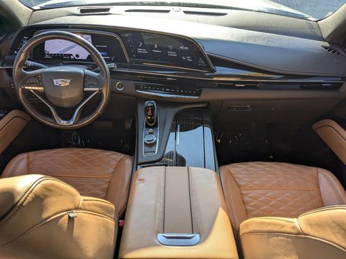 Used 2021 Cadillac Escalade Sport w/ Driver Assist Tech Package image 18