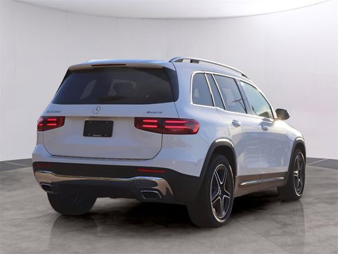 New 2026 Mercedes-Benz GLB 250 4MATIC image 5