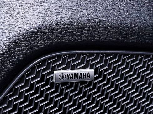 New 2026 Mitsubishi Outlander SE image 9