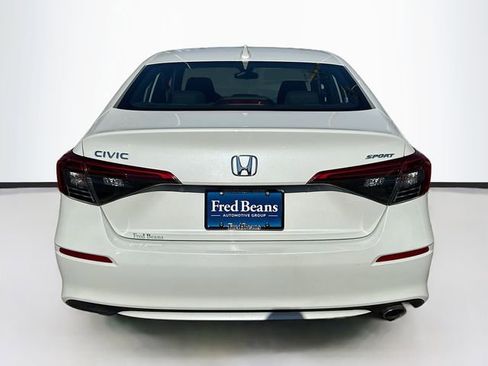 Used 2024 Honda Civic Sport image 6