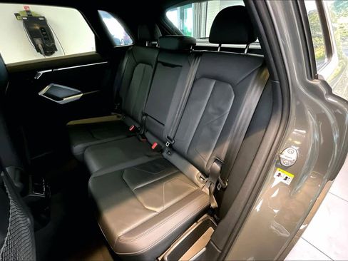 Used 2023 Audi Q3 2.0T Premium w/ Convenience Package image 20