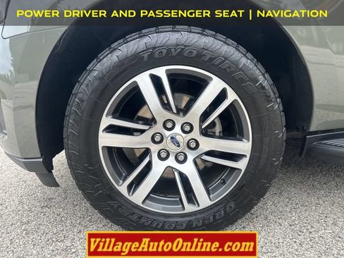Used 2024 Ford Expedition XLT AWD/4WD image 9