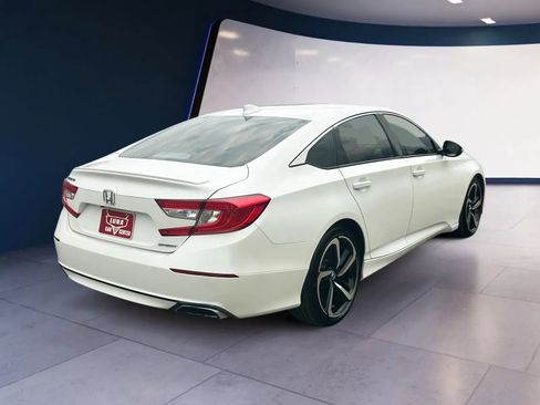 Used 2018 Honda Accord Sport image 5