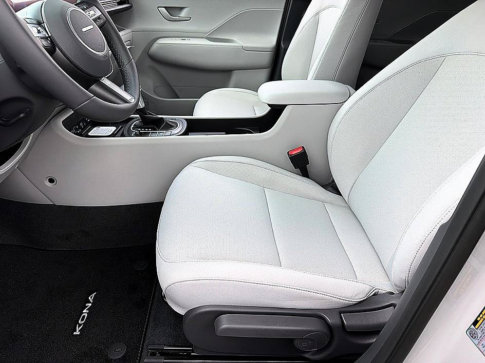 New 2027 Hyundai Kona SEL Sport FWD image 9