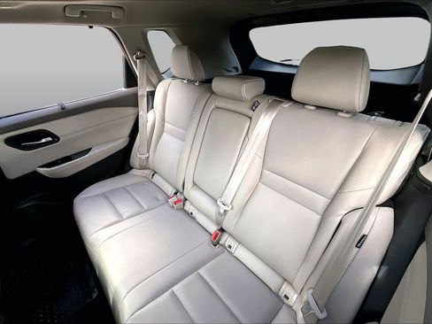Certified 2023 Nissan Rogue SV w/ SV Premium B Package FWD image 19