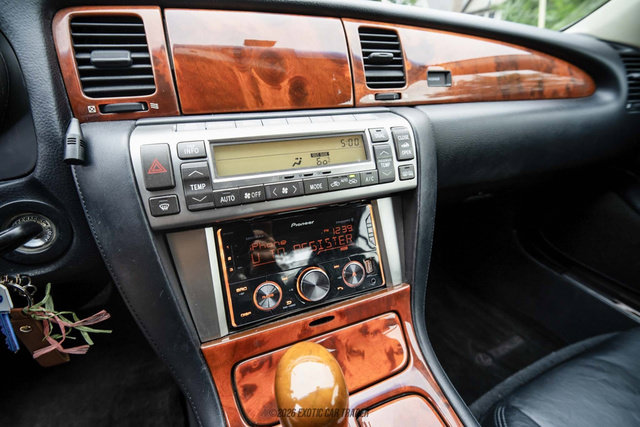 Used 2002 Lexus SC 430 Convertible RWD image 32