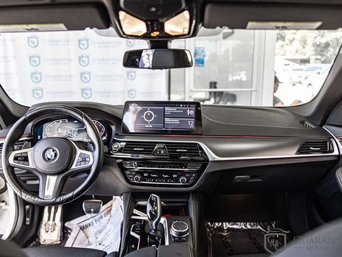 Used 2023 BMW 530i w/ M Sport Package RWD image 36