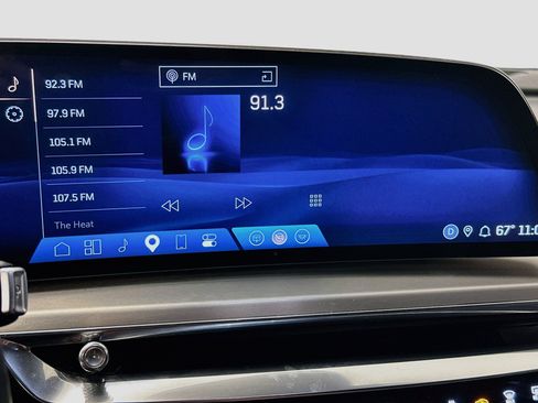 Used 2024 Cadillac Lyriq Luxury w/ LPO, Floor Liner Package AWD/4WD image 21
