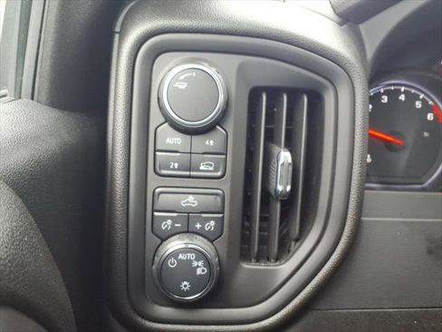 Used 2021 Chevrolet Silverado 1500 Custom w/ LPO, Dark Essentials Package AWD/4WD image 18