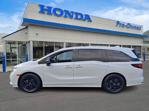 Used 2023 Honda Odyssey Sport image 7