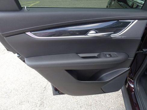 Used 2020 Cadillac XT5 Premium Luxury FWD image 16