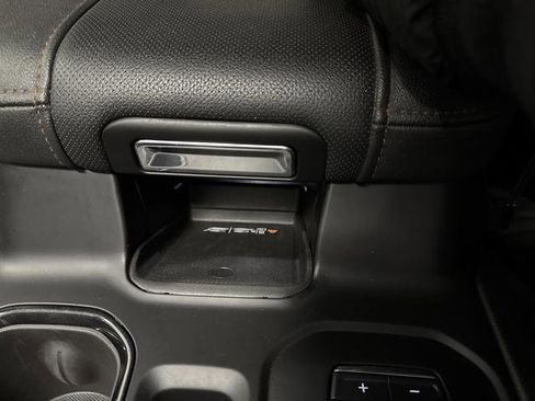 Used 2024 GMC Sierra 1500 AT4 w/ Technology Package image 26