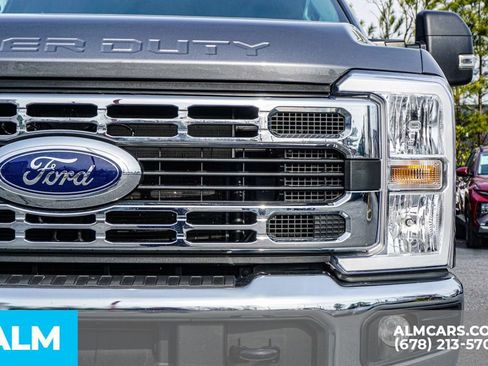 Used 2025 Ford F250 XLT image 11