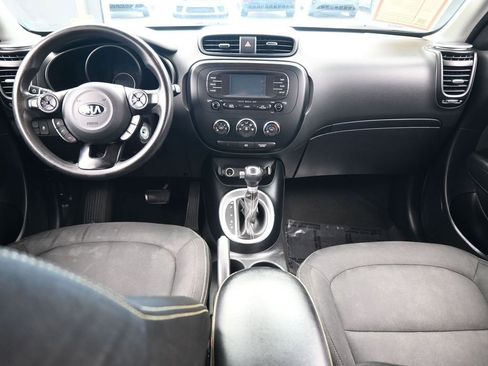Used 2016 Kia Soul + image 34