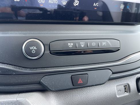 New 2025 Ford Transit 250 148 Medium Roof w/ Load Area Protection Package image 11