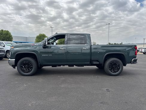 New 2026 Chevrolet Silverado 2500 LTZ w/ LTZ Convenience Package AWD/4WD image 5