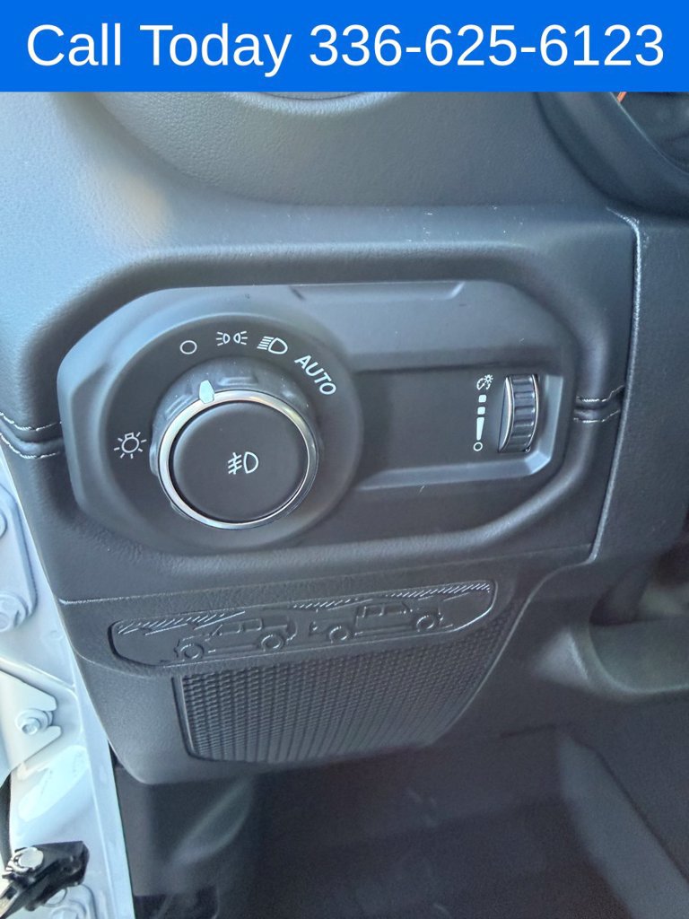 New 2027 Jeep Wrangler Unlimited Sahara AWD/4WD image 17