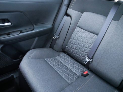 Certified 2025 Nissan Kicks SV w/ Illumination Package image 12