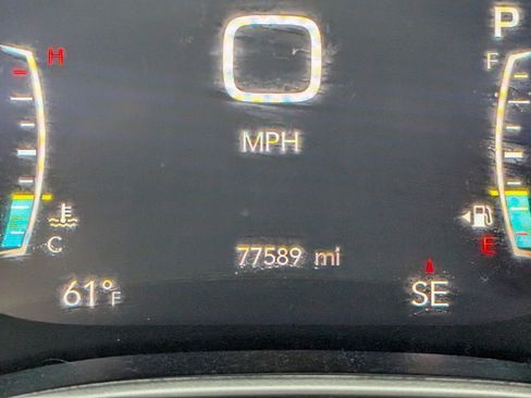 Used 2021 Chrysler Pacifica Touring-L w/ Uconnect Theater Family Group image 12