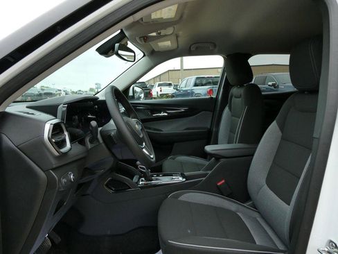 New 2026 Chevrolet TrailBlazer LT w/ Convenience Package AWD/4WD image 15