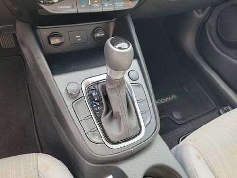 Used 2022 Hyundai Kona SEL FWD image 23