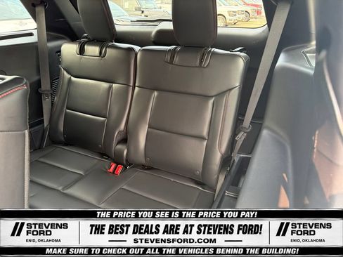 Used 2025 Ford Explorer ST-Line w/ ST-Line Street Pack AWD/4WD image 34