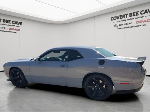 Used 2022 Dodge Challenger SRT Hellcat w/ Plus Package image 6