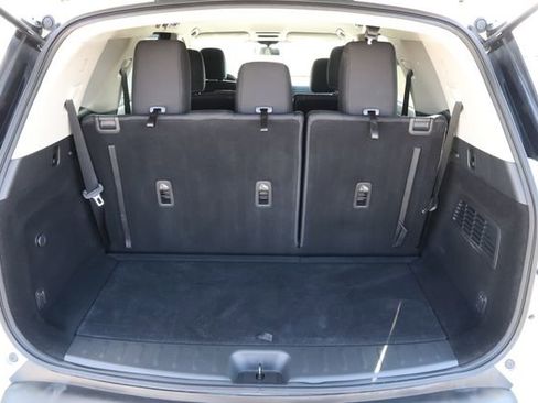 Used 2022 Nissan Pathfinder SV image 8